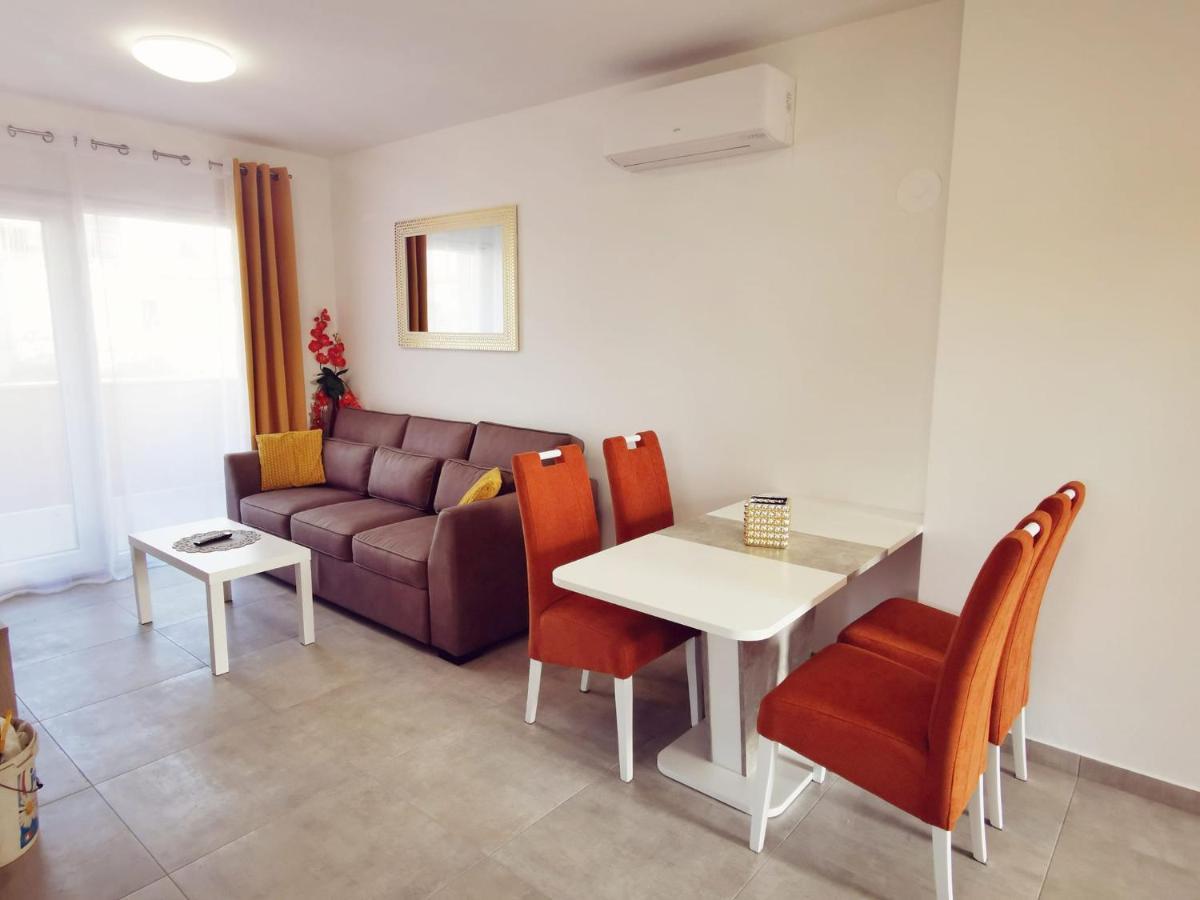 Apartmani Marco,Lukas,Patrick,David,Blizu Centra I Mora Sa Free Privatnim Parkingom Pula Bagian luar foto