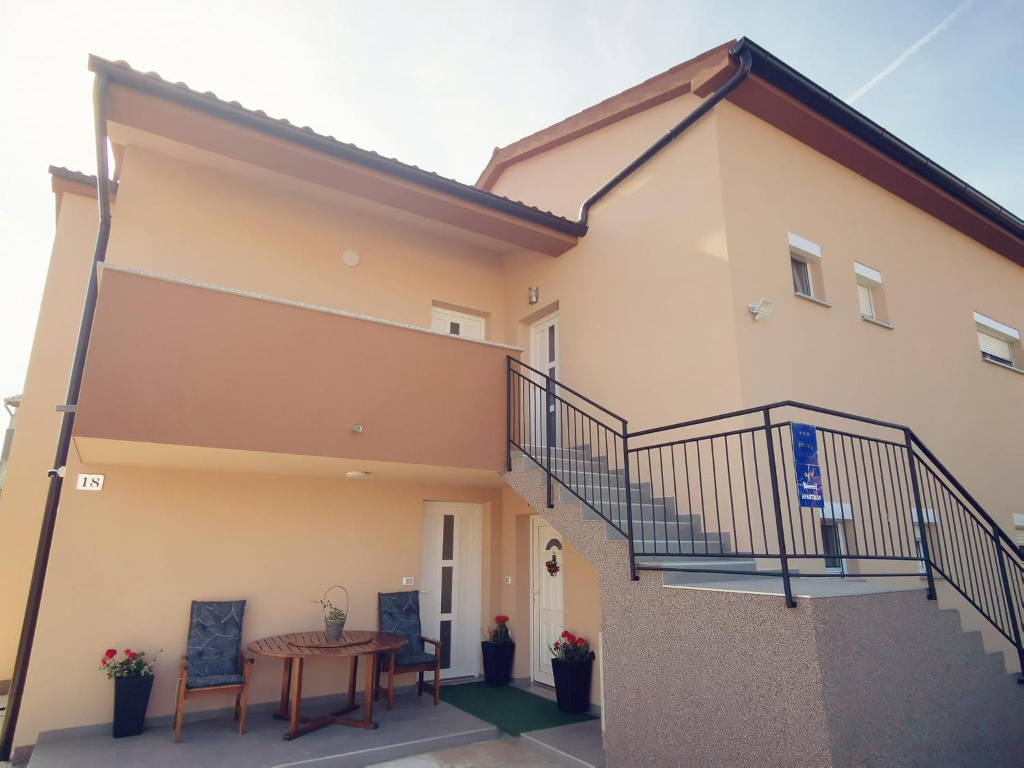 Apartmani Marco,Lukas,Patrick,David,Blizu Centra I Mora Sa Free Privatnim Parkingom Pula Bagian luar foto